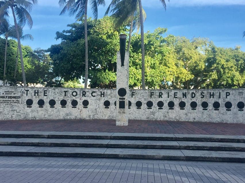 Luxury Miami plus Vizcaya and Coral Gables Half-day Tour Gallery Image 2