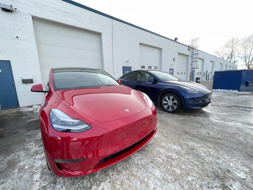 Banff to Calgary YYC Airport (Private Transfer with Tesla) Gallery Image 3