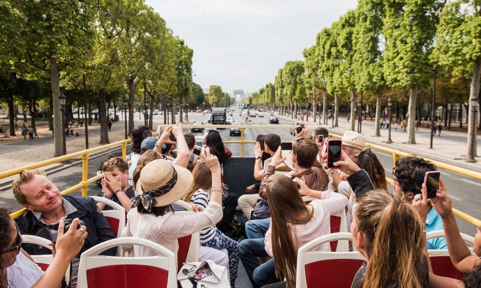 Louvre Museum Ticket with Audio guide Gallery Image 4