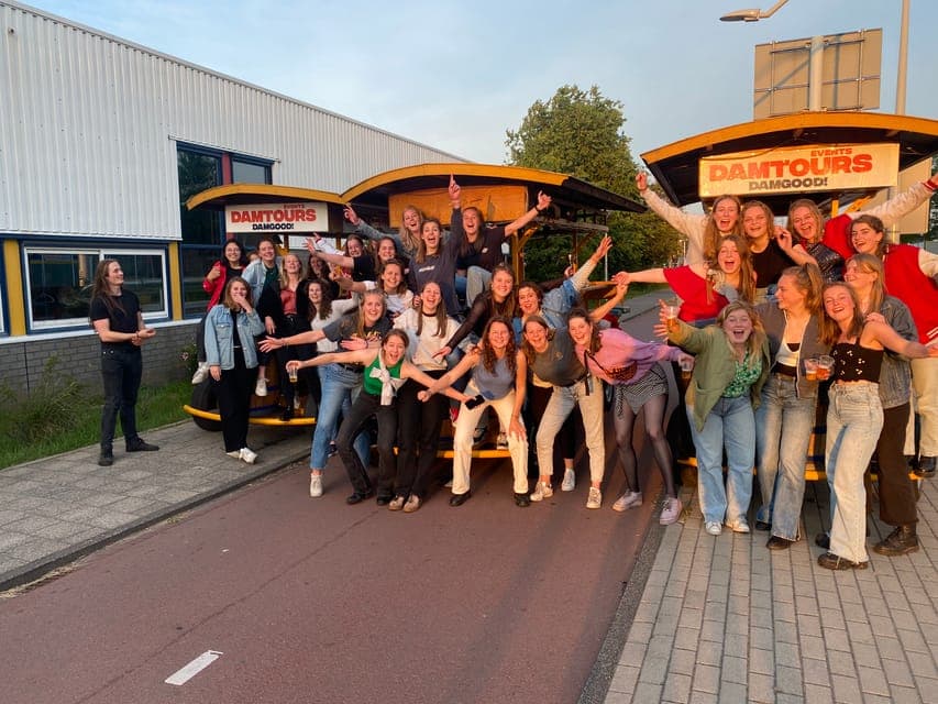 BUBBLES & BIKE Prosecco Tour - The Original Gallery Image 2