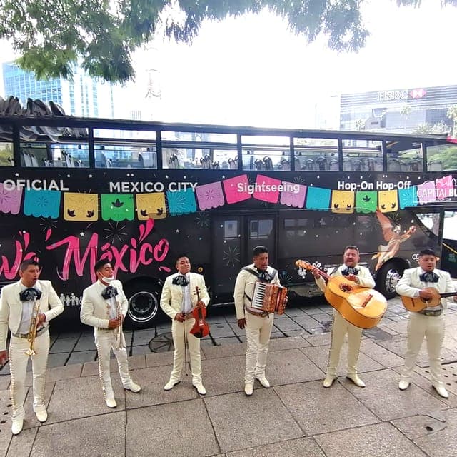 Mariachi Night Tour in a Panoramic Bus Gallery Image 4
