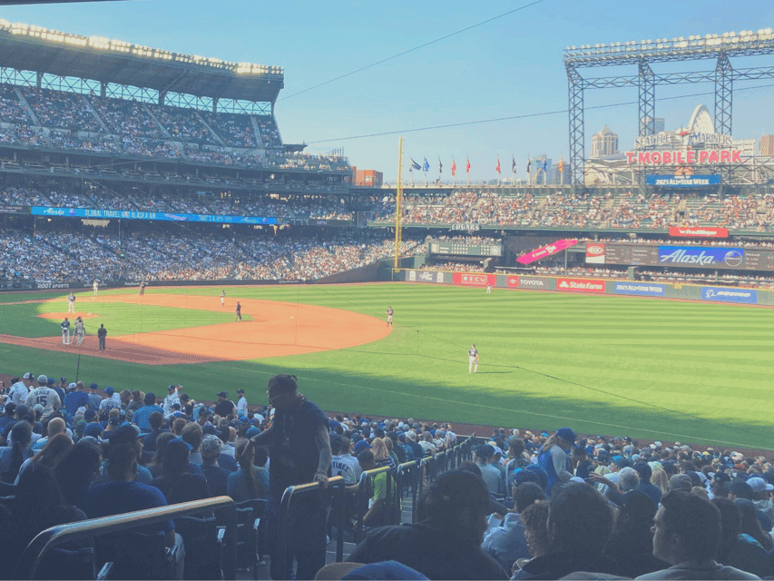 Seattle Mariners Baseball Game at T-Mobile Park Gallery Image 4