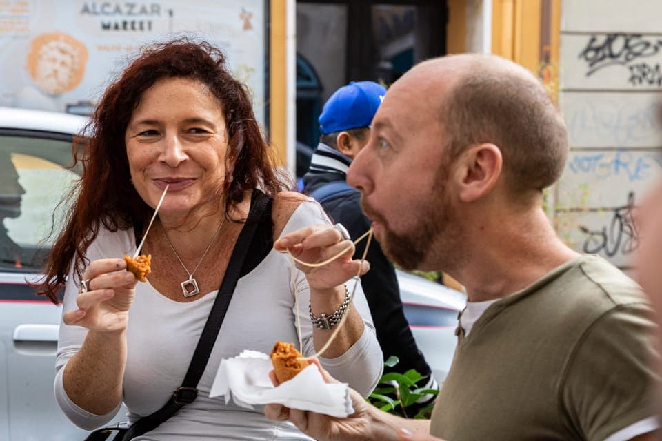 18. Twilight Trastevere Food Tour with Wine Tasting - Image 18