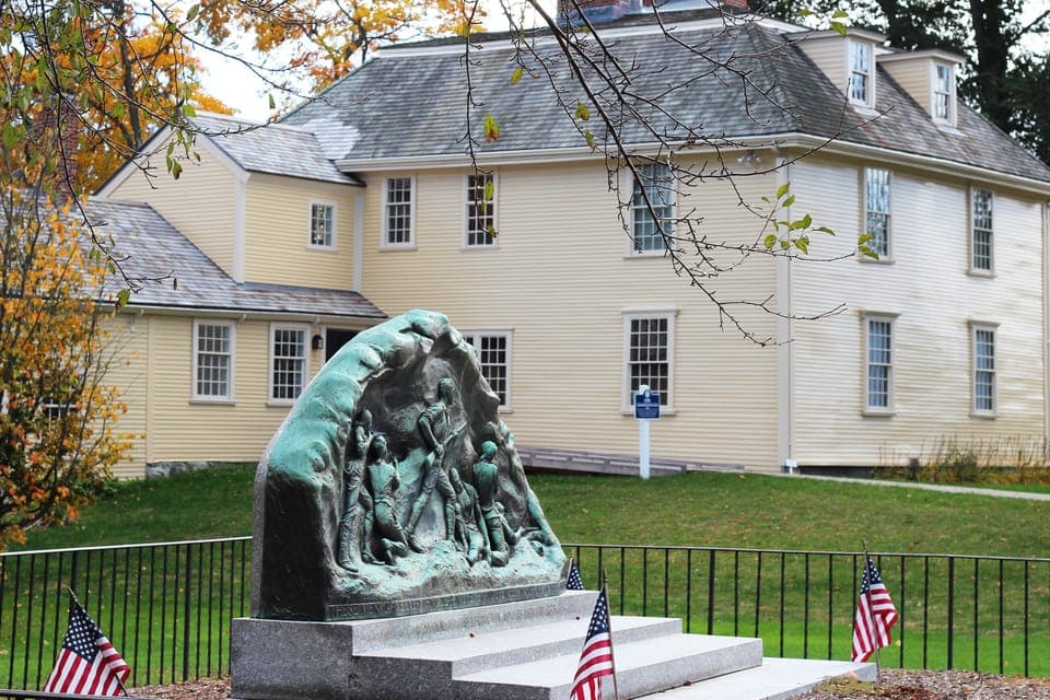 Full-Day Historical Lexington & Concord Tour Gallery Image 1
