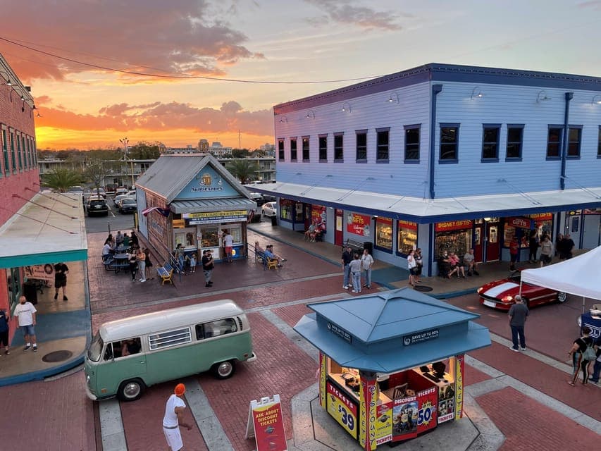 Kissimmee: Old Town Ferris Wheel, Attractions, and Dinner Gallery Image 2