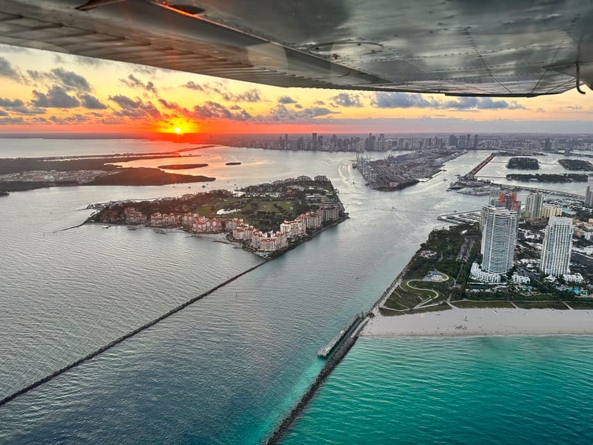 South Beach Private 50-Minute Private Flight Tour Gallery Image 4