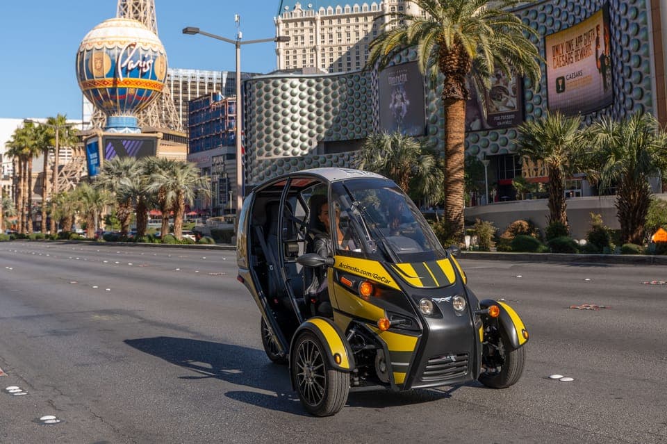 34. Las Vegas: Talking GoCar Las Vegas Strip Tour - Image 34