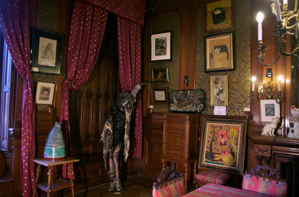 The Kattenkabinet Cat Museum Entry Ticket Gallery Image 2