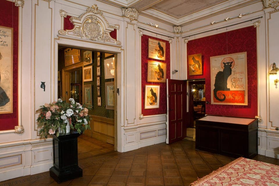 The Kattenkabinet Cat Museum Entry Ticket Gallery Image 3