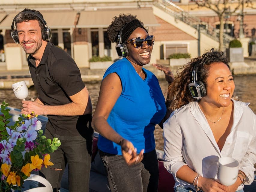 23. Private Luxury Cruise with Drinks & Silent Disco - Image 23