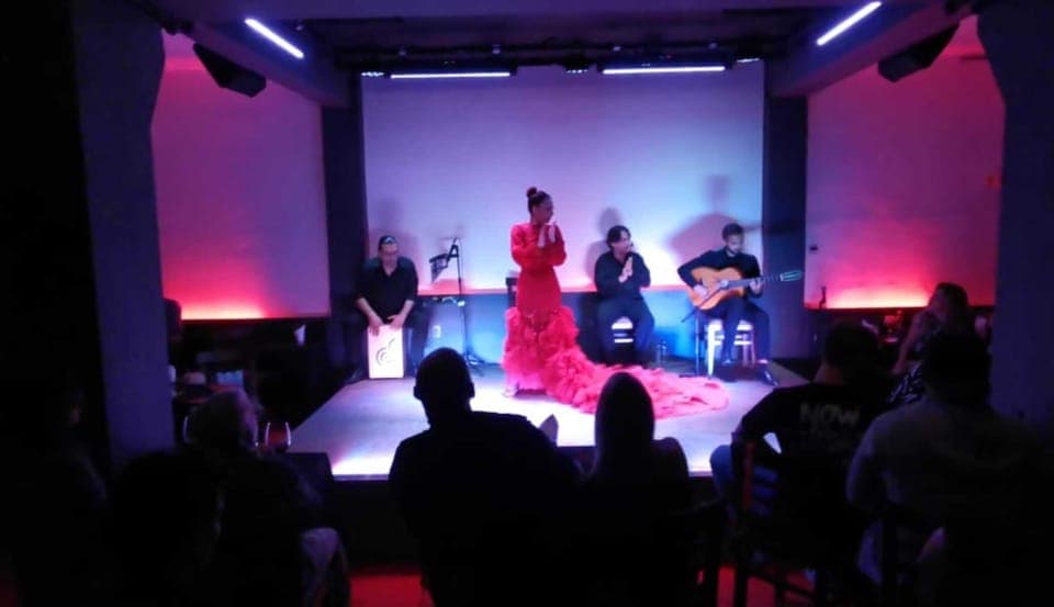 Flamenco Tablao Live Show & dinner Gallery Image 4