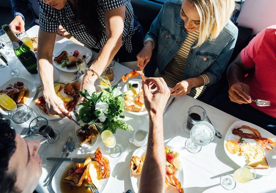 Easter Buffet Brunch or Dinner Bay Cruise - Image 5