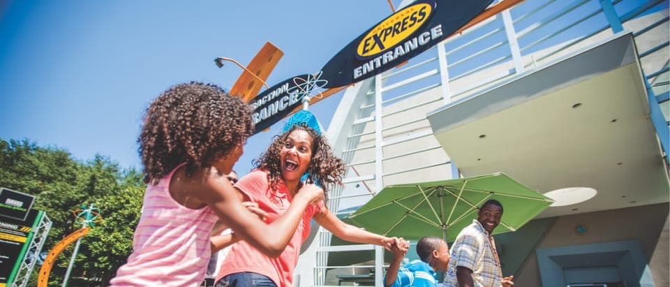 31. Universal Studios Florida Express Passes - Image 31