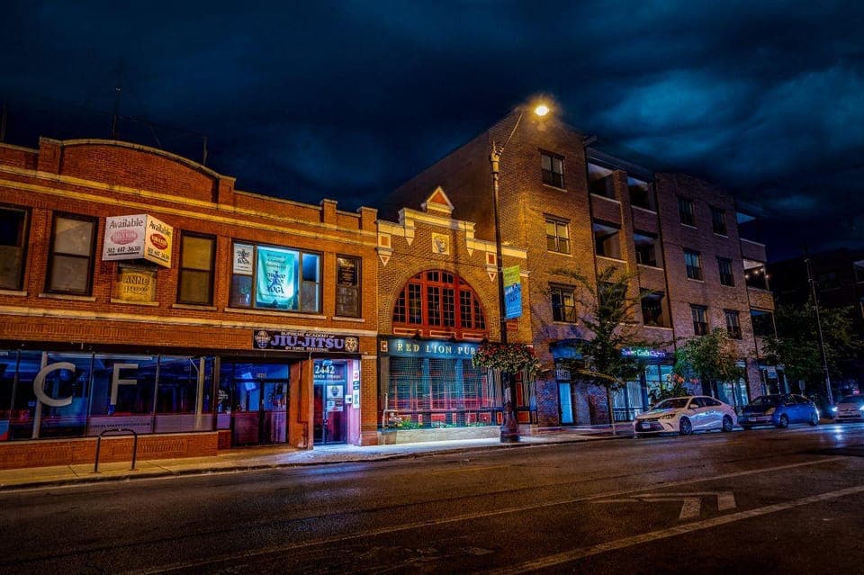 Embers of the Windy City: Chilling Chicago Ghost Tours Gallery Image 3