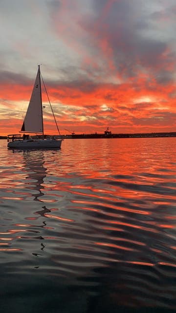 San Diego Bay Sunset & Daytime Sailing Experience Gallery Image 2