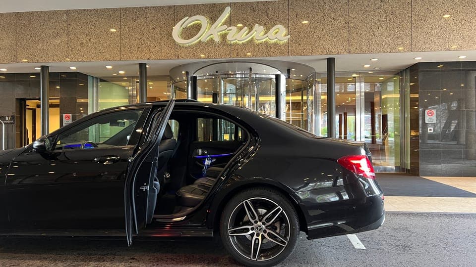 Private Airport Transfer Amsterdam Airport to/from Amsterdam Gallery Image 2