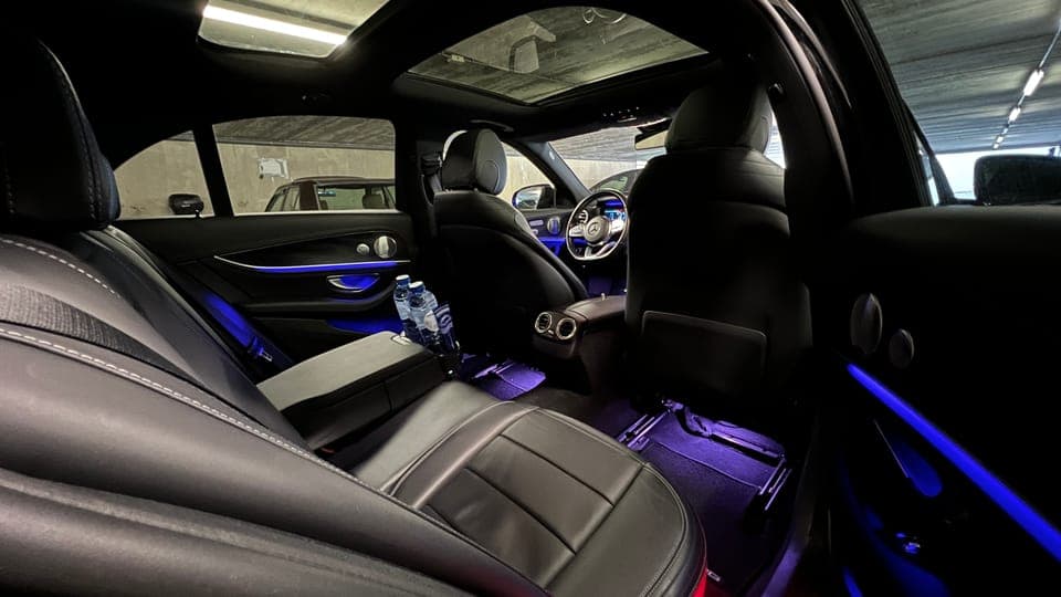 Private Airport Transfer Amsterdam Airport to/from Amsterdam Gallery Image 3