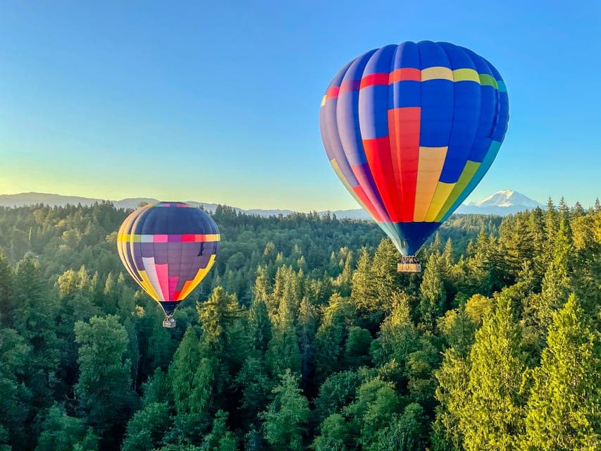 Mt. Rainier Sunrise Hot Air Balloon Ride Gallery Image 4