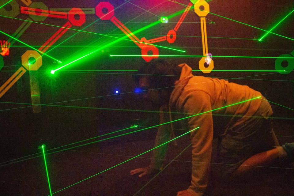 PIER 39 Flyer, 7D Ride, & Laser Maze Ticket Gallery Image 4