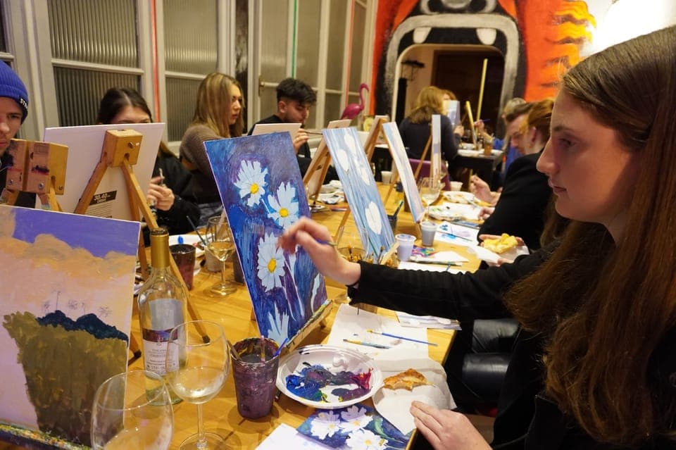 Afternoon Paint and Sip Experience in Piazza Navona Gallery Image 4