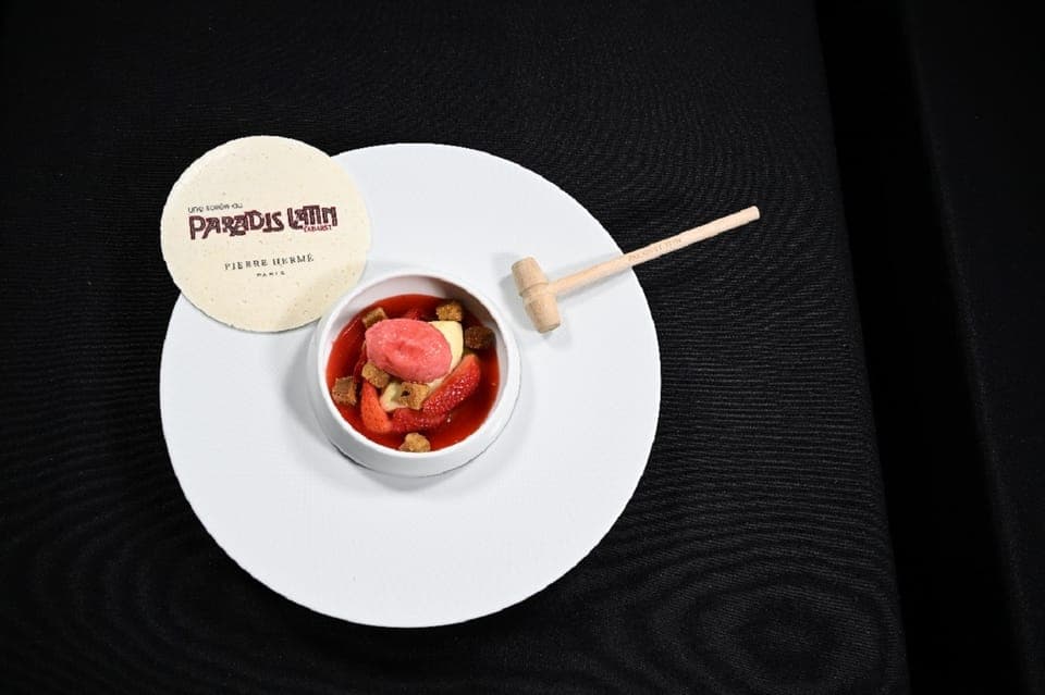 3-Course Dinner & Show at Paradis Latin Cabaret Gallery Image 1
