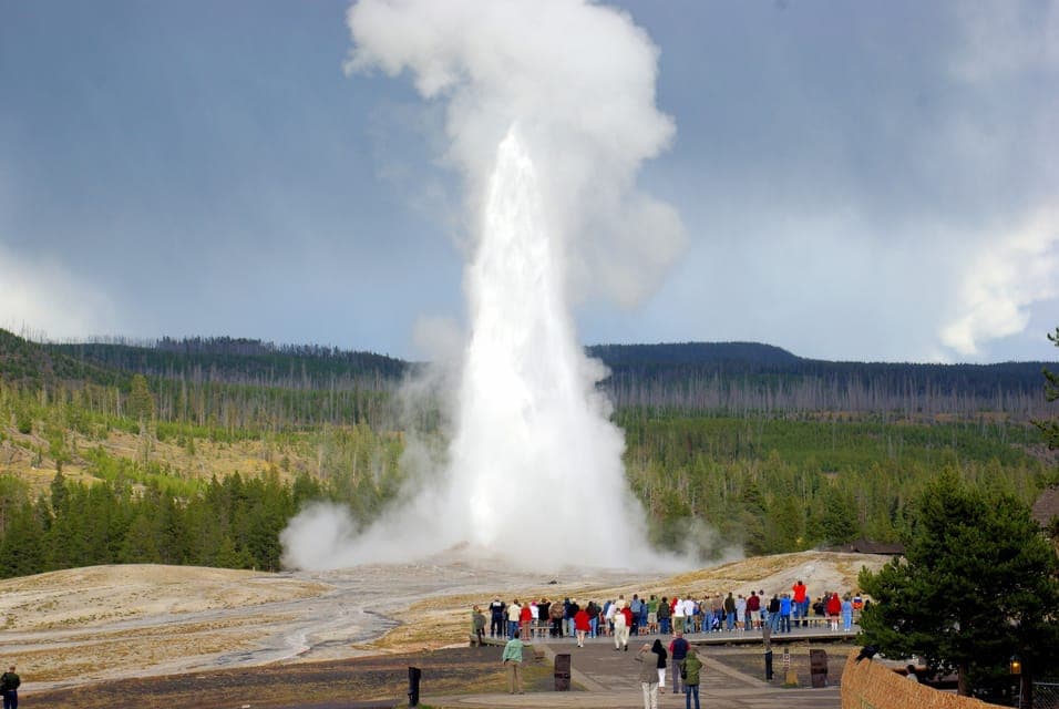 Salt Lake City: Yellowstone 4-day Small Group Tour Gallery Image 4