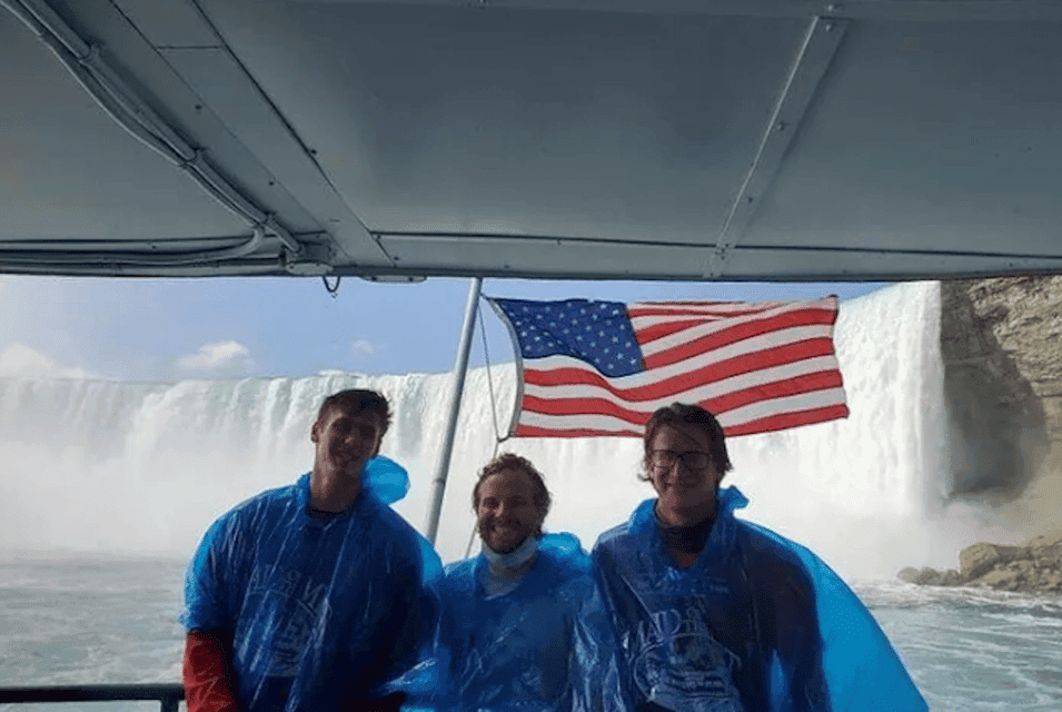 Niagara Falls Canada & USA: Small Group Deluxe Tour Gallery Image 3