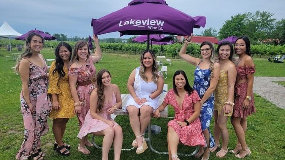 Niagara-on-the-Lake: Wine Tour with Tastings and Lunch Gallery Image 3