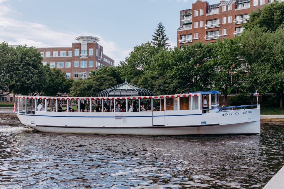 Charles River Sunset and Cocktail Cruise Gallery Image 1
