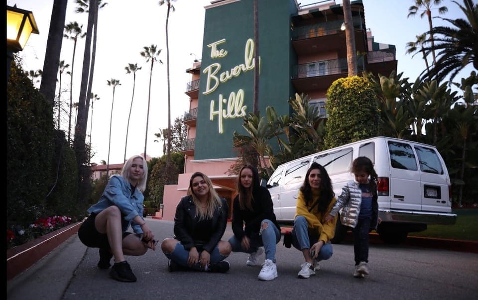 41. LA VIP Tour : Beverly Hills, Sunset Strip, & Hollywood Sign! - Image 41