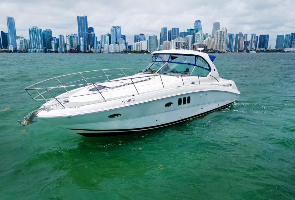 Private Yacht Cruise with Champagne Gallery Image 2