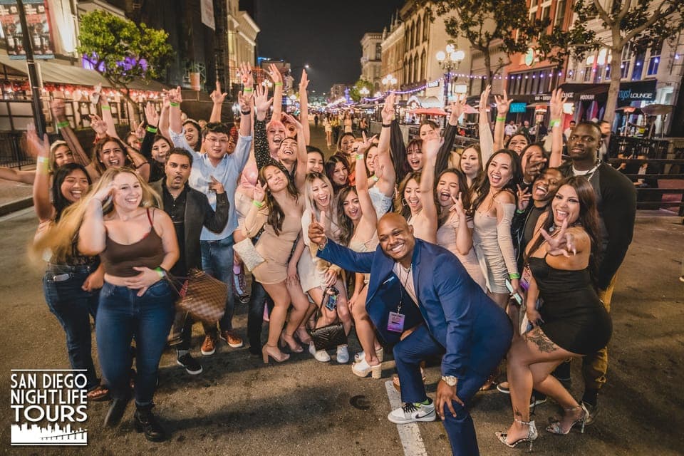 Gaslamp Quarter Drink, Mingle & Dance Club Tour Gallery Image 1