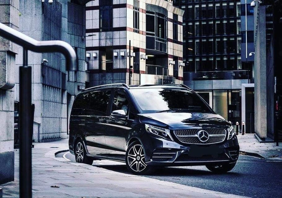 Gatwick Airport to Central London Airport Transfer - Image 5