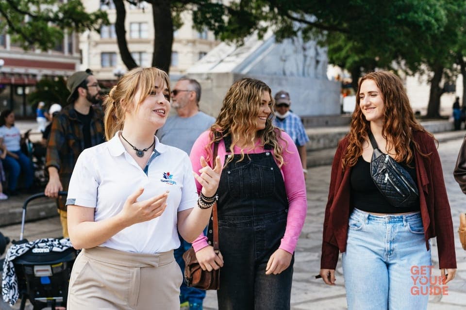 Night on Niagara Walking Tour with Fireworks Cruise + Dinner Gallery Image 2