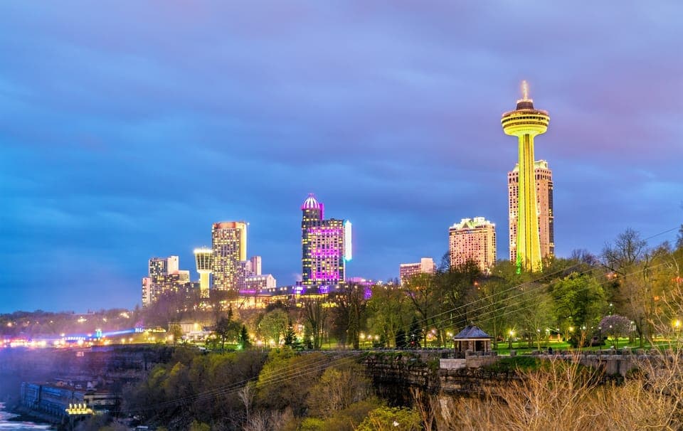 Night on Niagara Walking Tour with Fireworks Cruise + Dinner Gallery Image 3