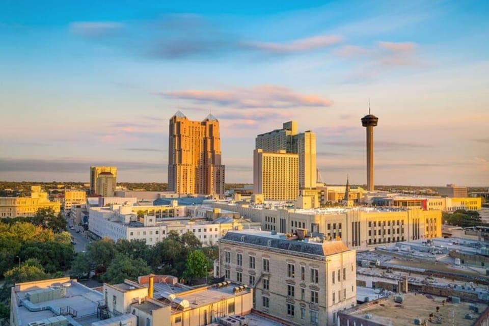 Private custom tour with a local guide Gallery Image 3