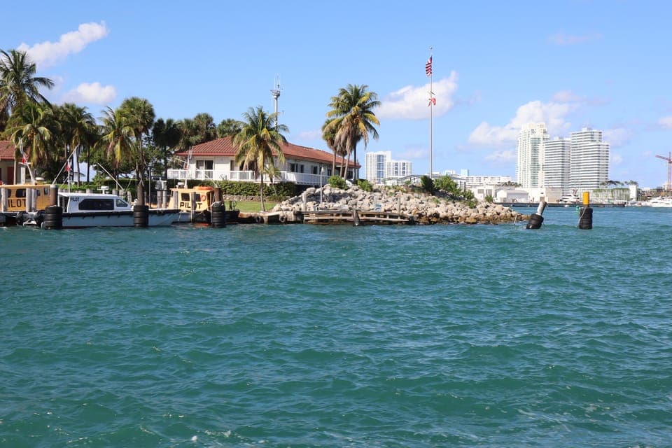 Miami Biscayne Bay: Sunset Boat Cruise & Millionaire Homes Gallery Image 3