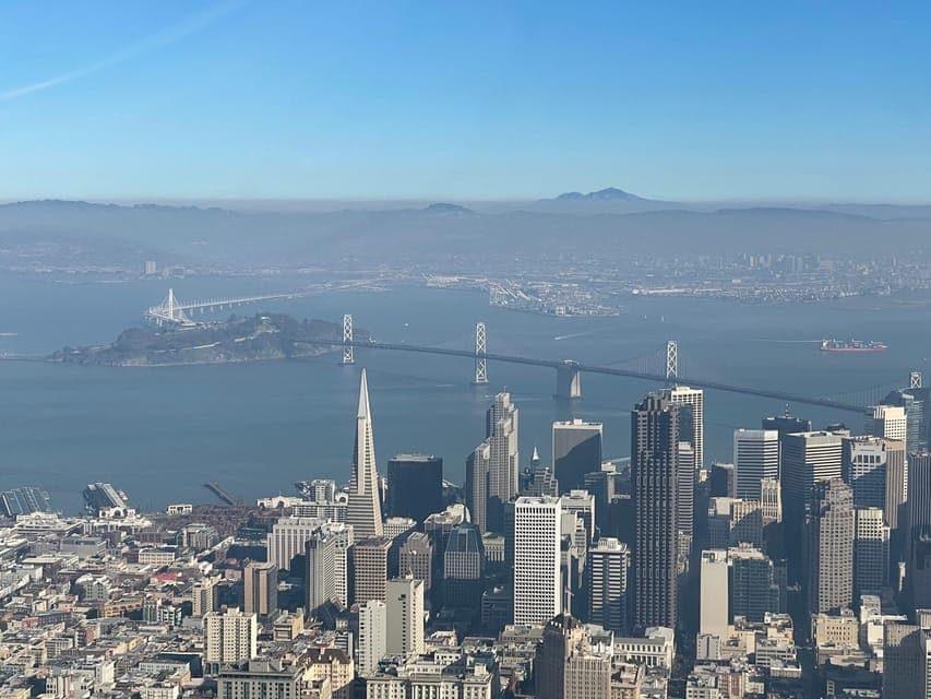 Airplane Elite Bay Tour Gallery Image 2