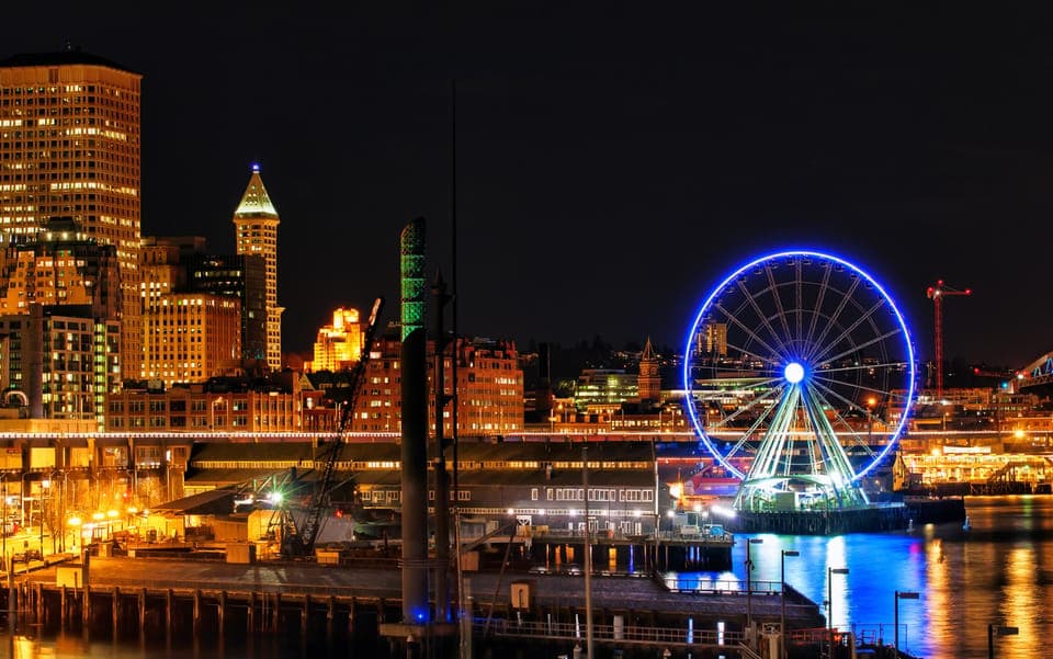 Scenic Night Tour with Space Needle & Skywheel Gallery Image 4