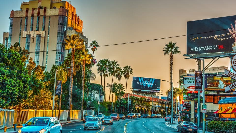 LA VIP Tour : Beverly Hills, Sunset Strip, & Hollywood Sign! Gallery Image 3