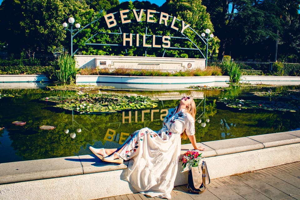 LA VIP Tour : Beverly Hills, Sunset Strip, & Hollywood Sign! Gallery Image 4