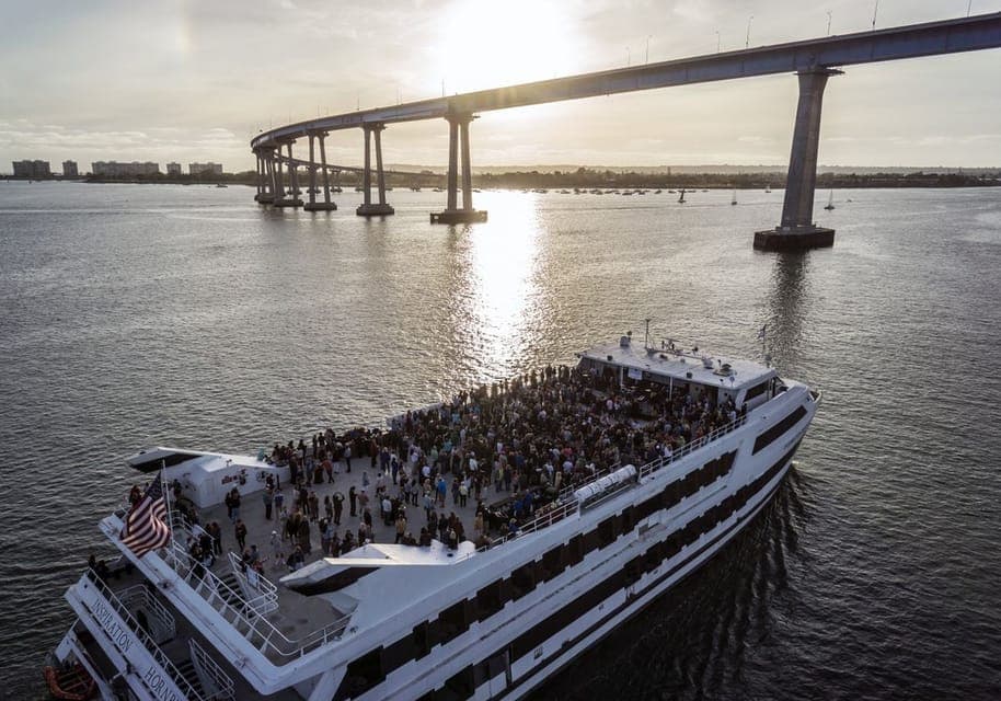 Thanksgiving Day Buffet Brunch or Dinner Cruise Gallery Image 3