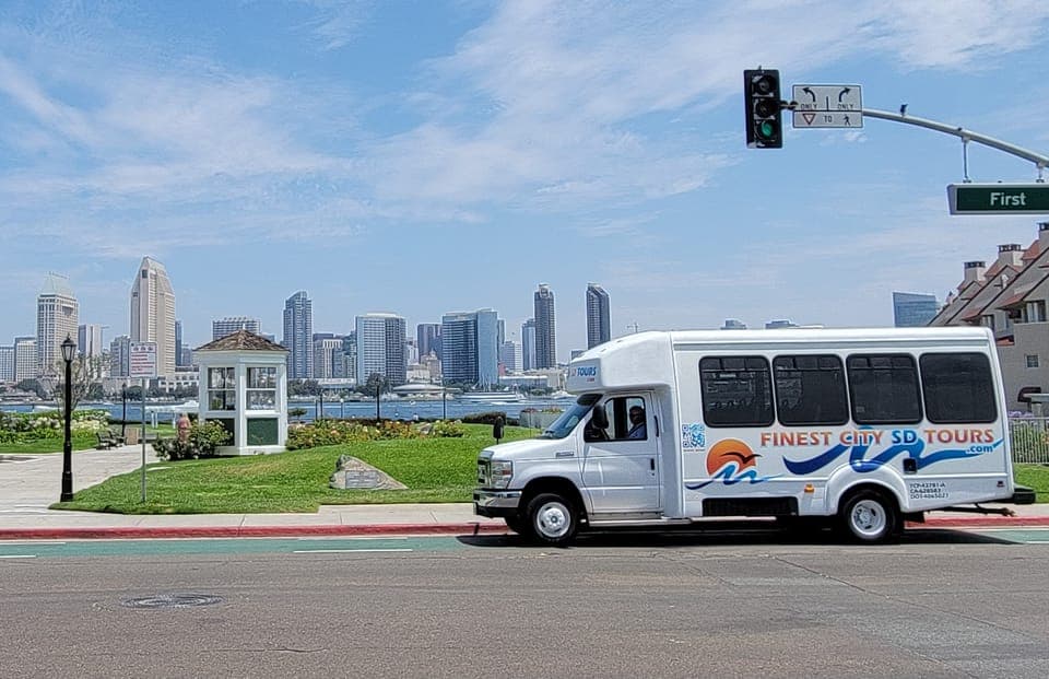 City and Beaches Guided Highlights Tour Gallery Image 4