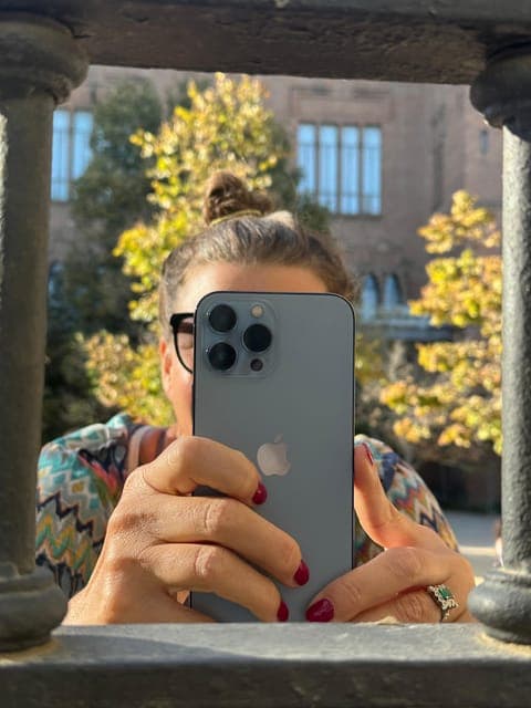 Private Phone Photography Class - Park & Old Town Gallery Image 2