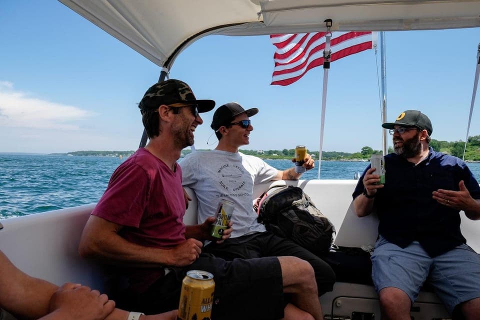 4. Maine Lighthouses Sightseeing Cruise with Drinks - Image 4