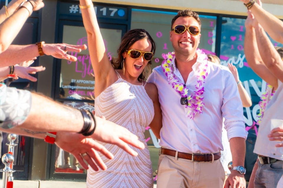 Elvis Wedding with Las Vegas Sign Photos Included Gallery Image 4