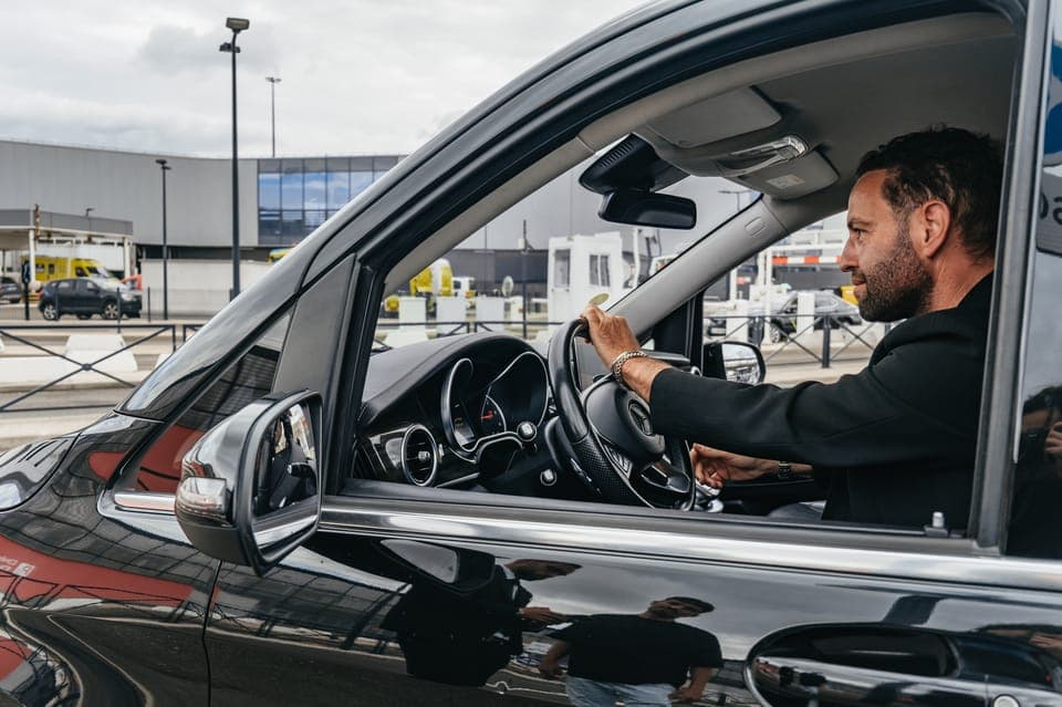 Private Transfer to/from ORLY Airport Gallery Image 2