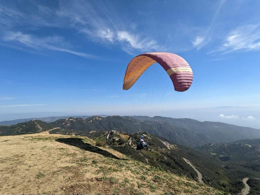 Malibu Hills to Beach: Tandem Paragliding Flight Adventure Gallery Image 4