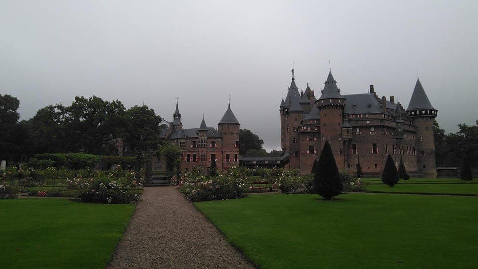 30. Muiderslot and De Haar Castle Tour - Image 30