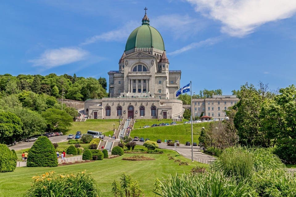 Saint Joseph's Oratory of Mount Royal Private Tour Gallery Image 1